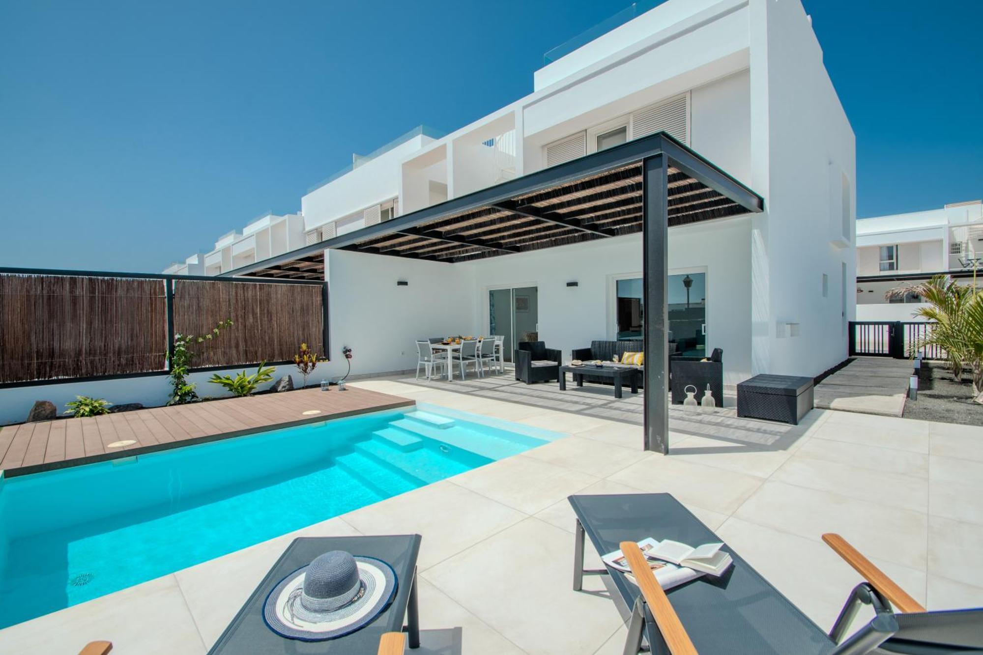 Serena Villa 38 - Heated Pool, Sea Views, Ac, High Speed Internet Плайя-Бланка Екстер'єр фото