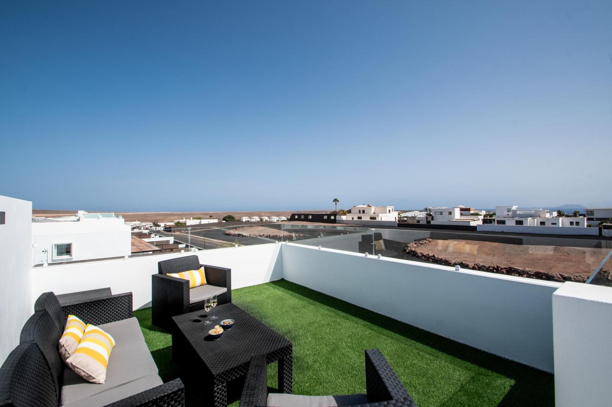 Serena Villa 38 - Heated Pool, Sea Views, Ac, High Speed Internet Плайя-Бланка Екстер'єр фото