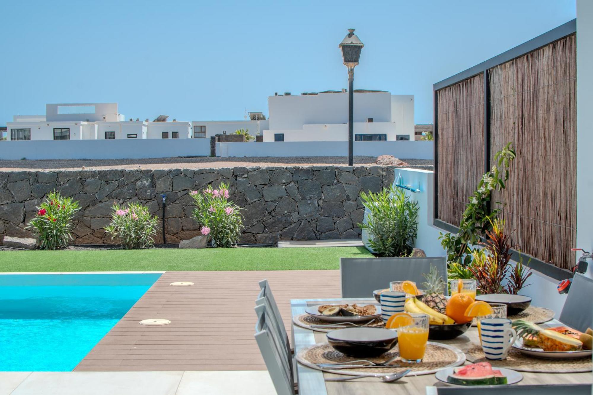 Serena Villa 38 - Heated Pool, Sea Views, Ac, High Speed Internet Плайя-Бланка Екстер'єр фото